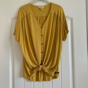 Matilda Jane yellow top. Large. Great condition